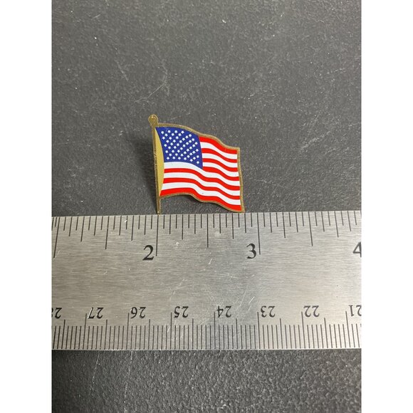 American Flag Enamel Lapel Pin Badge Patriotic Accessory 1 Inch - Picture 3 of 4